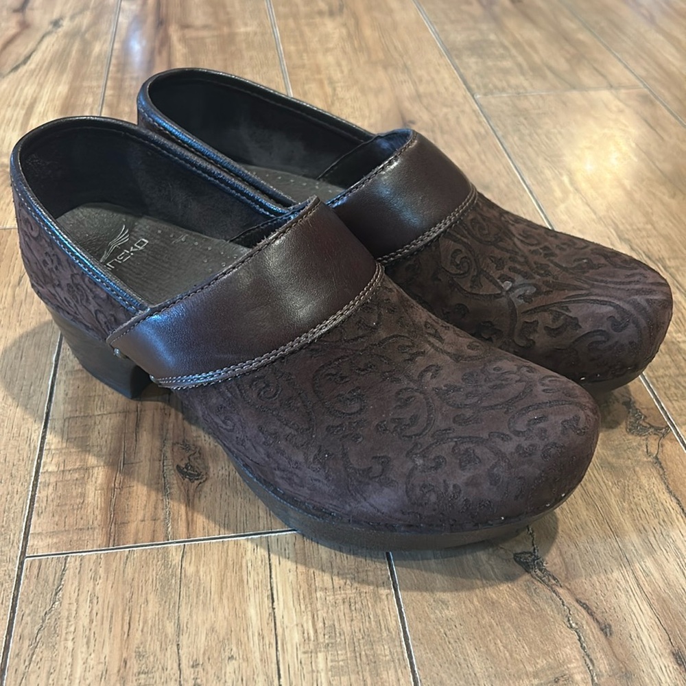 Dansko Prima Floral Suede Brown Comfort Shoes size 39 ~Nice